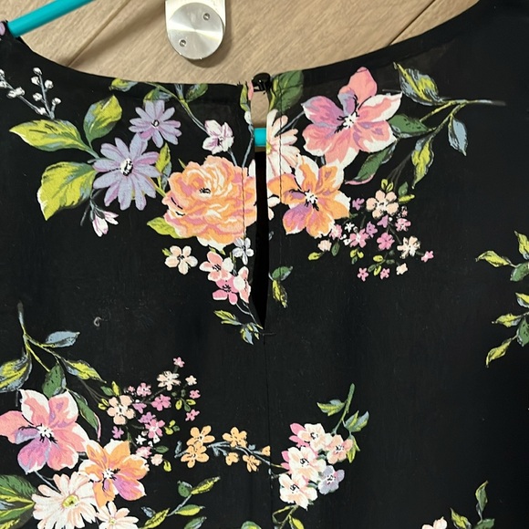 H&M Mini Dress Sz L black with flower print - Picture 8 of 9